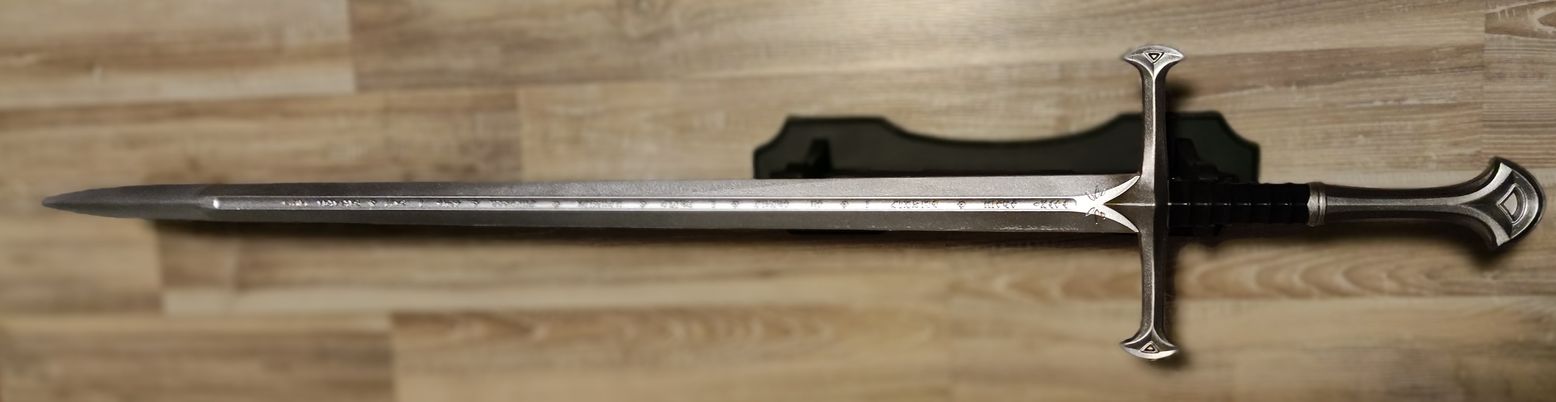 pht_ANDURIL_replica_sword-02.jpg