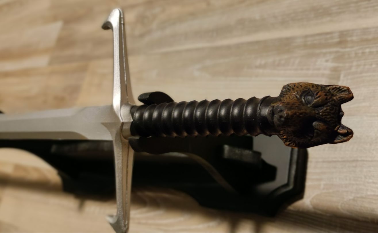 pht_GERALT-SILVER_replica_sword-09.jpg