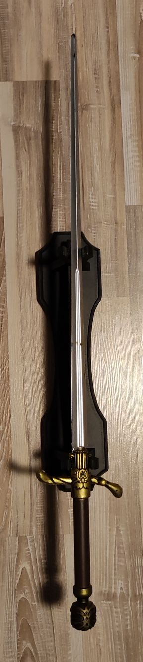 pht_NEEDLE_replica_sword-14.jpg