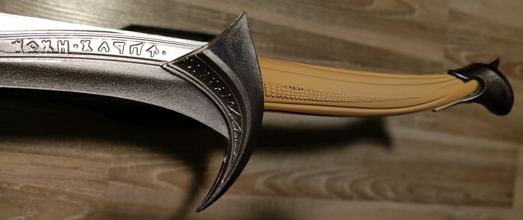 pht_ORCRIST_replica_sword-06.jpg